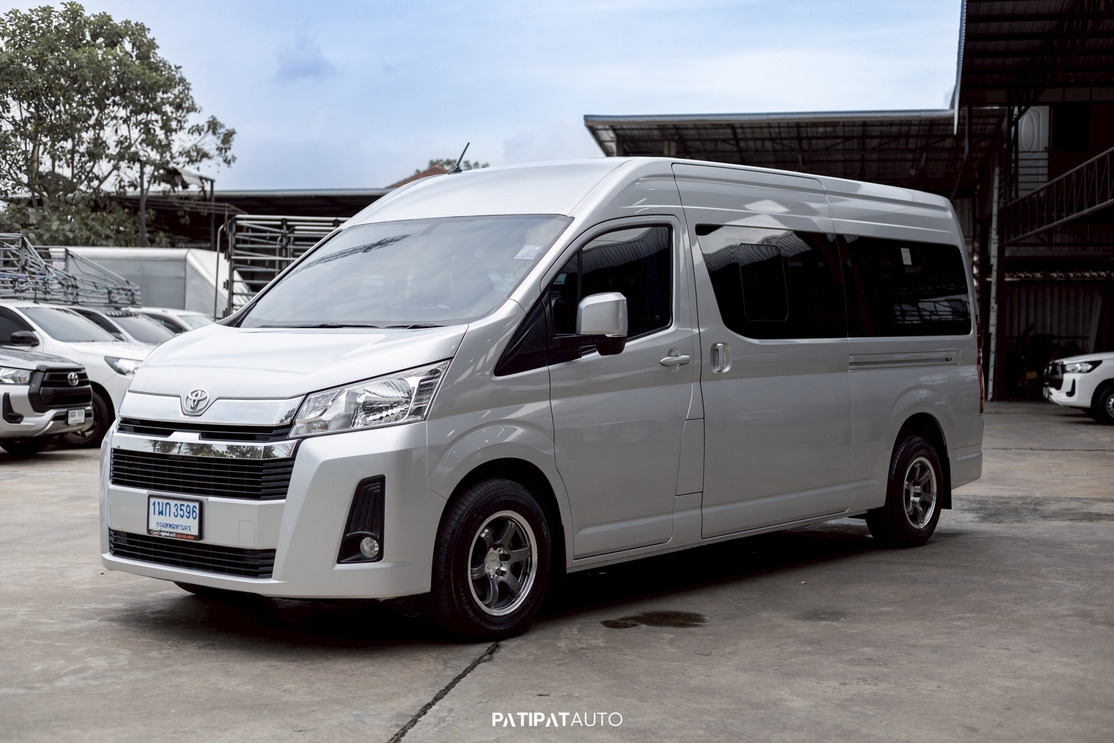 TOYOTA COMMUTER 2.8 GL AT ปี 2020