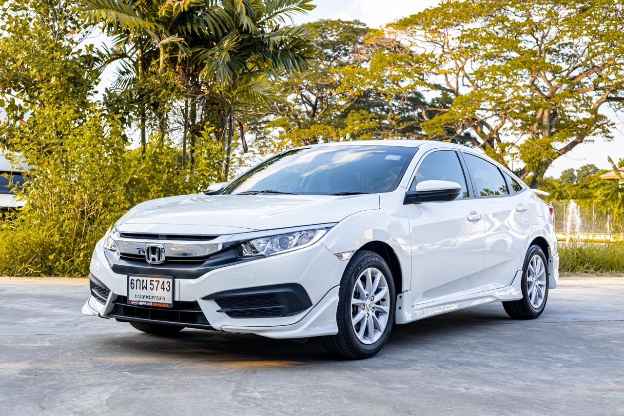 HONDA CIVIC 1.8 E​ AT ปี 2017  