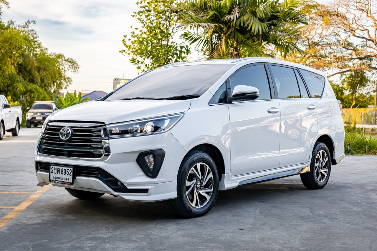 TOYOTA INNOVA 2.8 CRYSTA AT ปี 2021