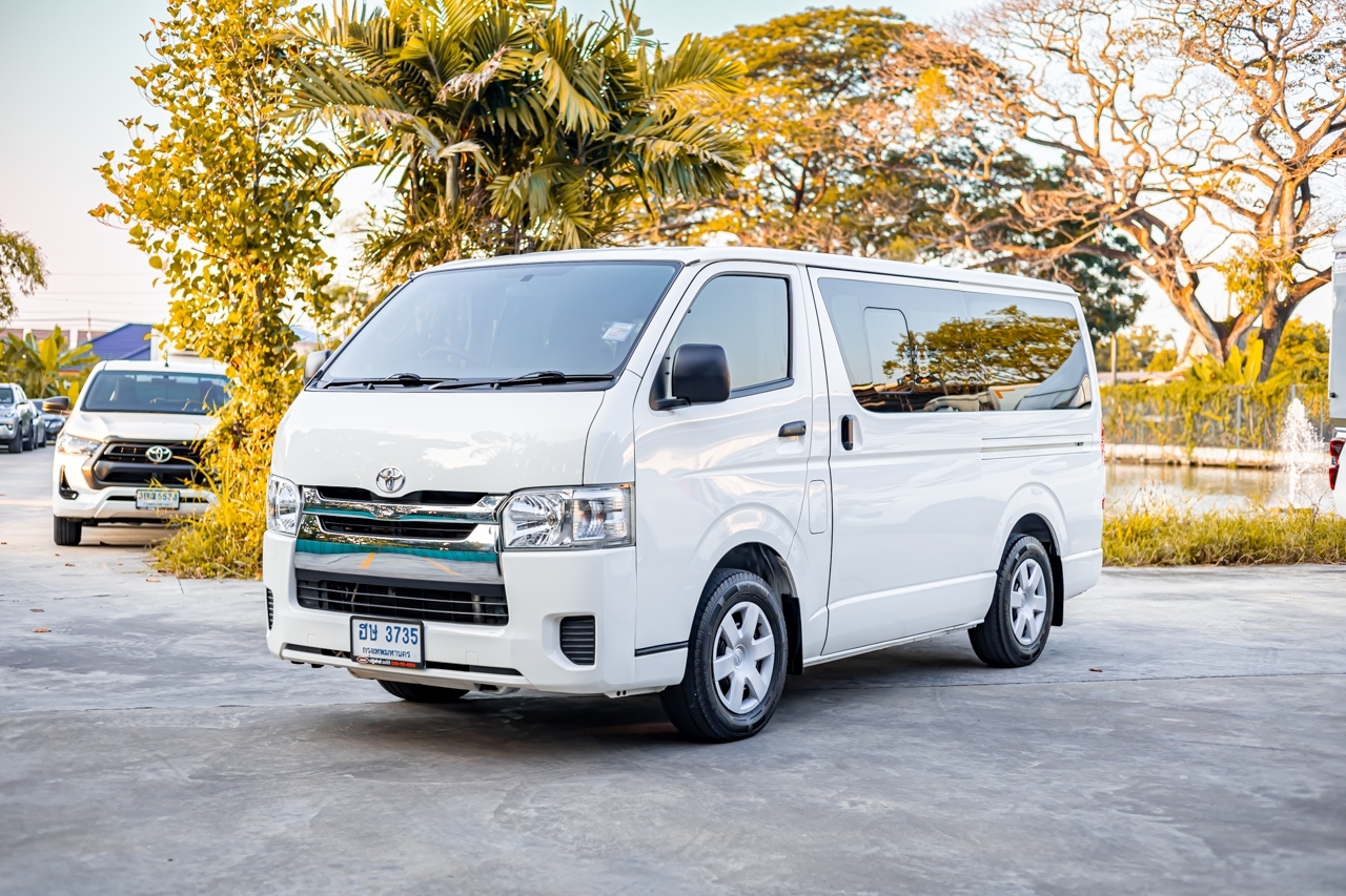 TOYOTA HIACE 3.0 GL MT ปี 2017