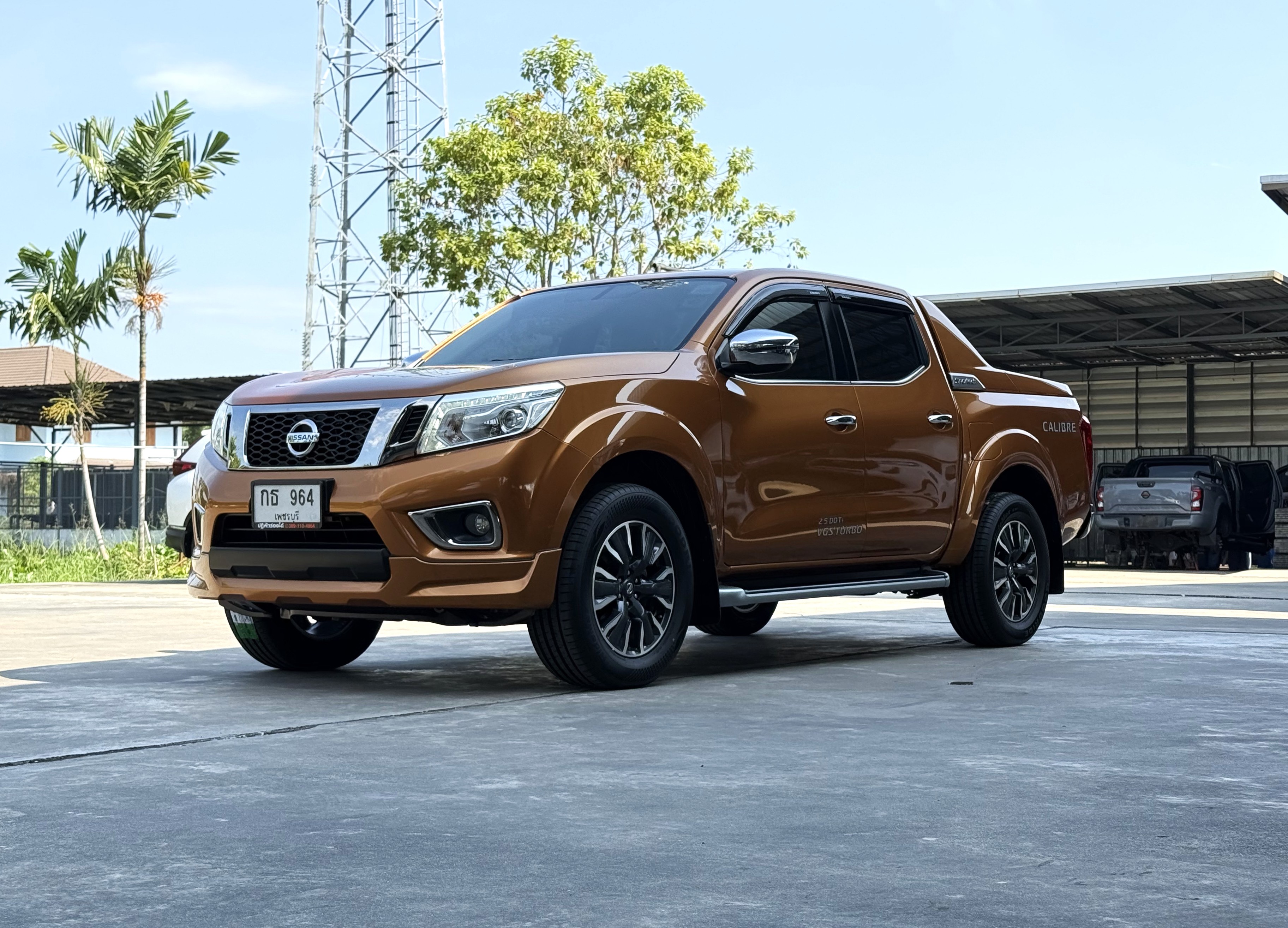 NISSAN NAVARA 2.5 V CALIBRE SPORTECH DOUBLE CAB AT ปี 2018 