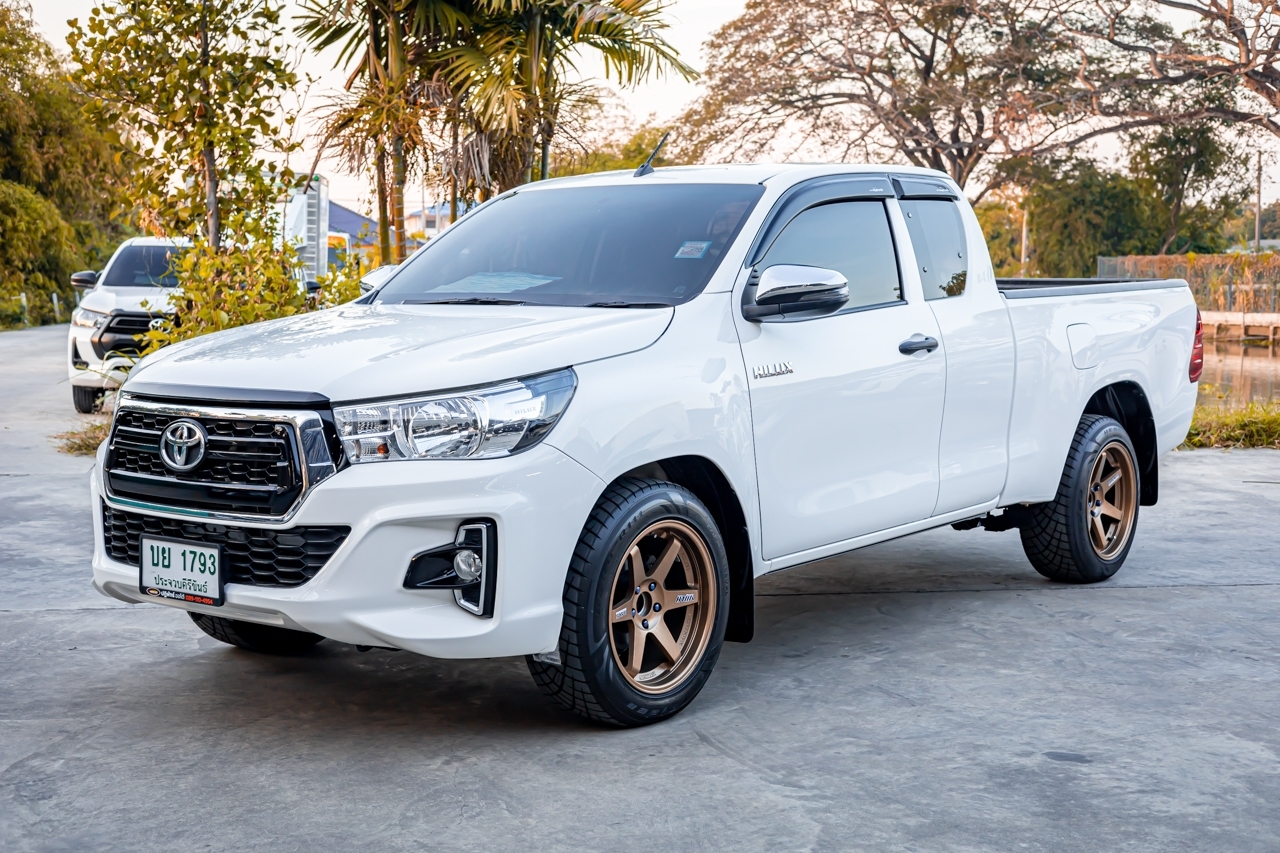 TOYOTA REVO CAB 2.4 J PLUS Z EDITION MT ปี 2019