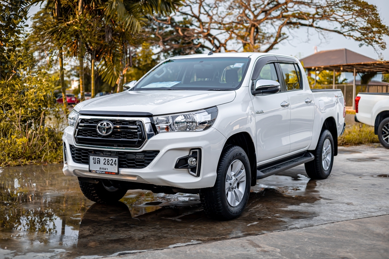 TOYOTA REVO DOUBLE CAB 2.4 E PRERUNNER AT ปี 2018